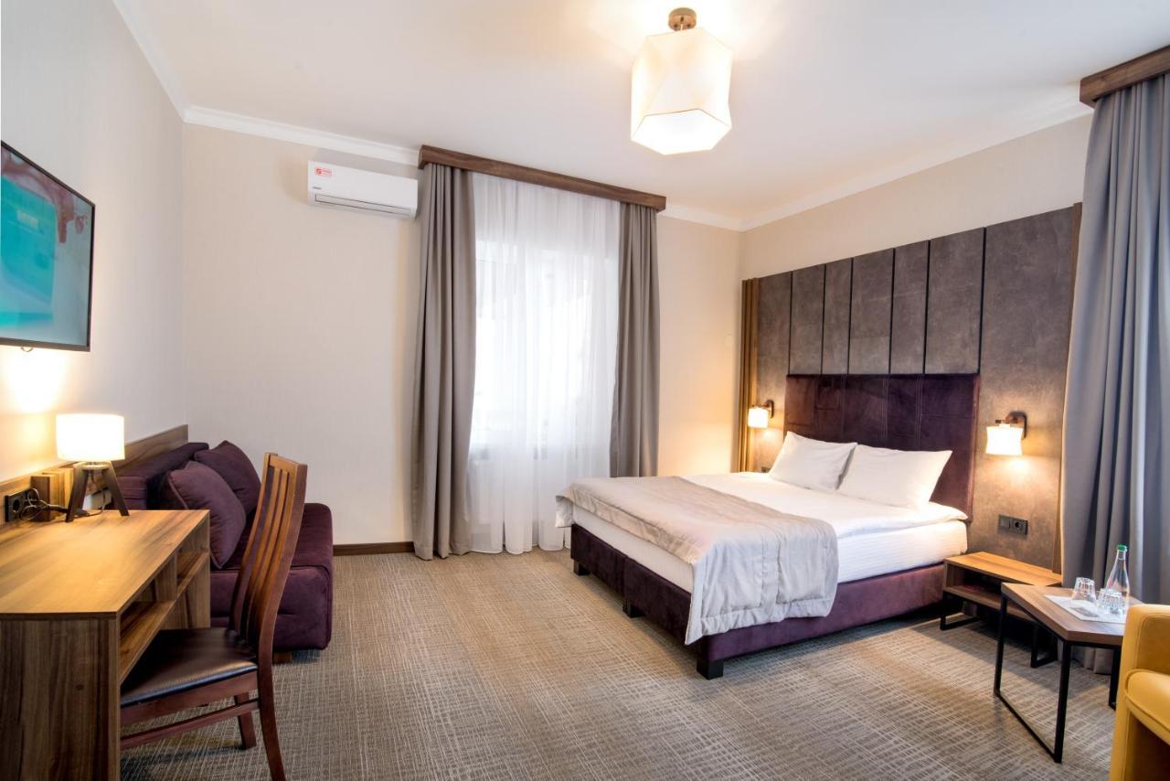 Hotel Байків à Baykovtsy Extérieur photo