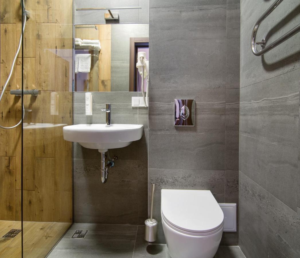 Hotel Байків à Baykovtsy Extérieur photo