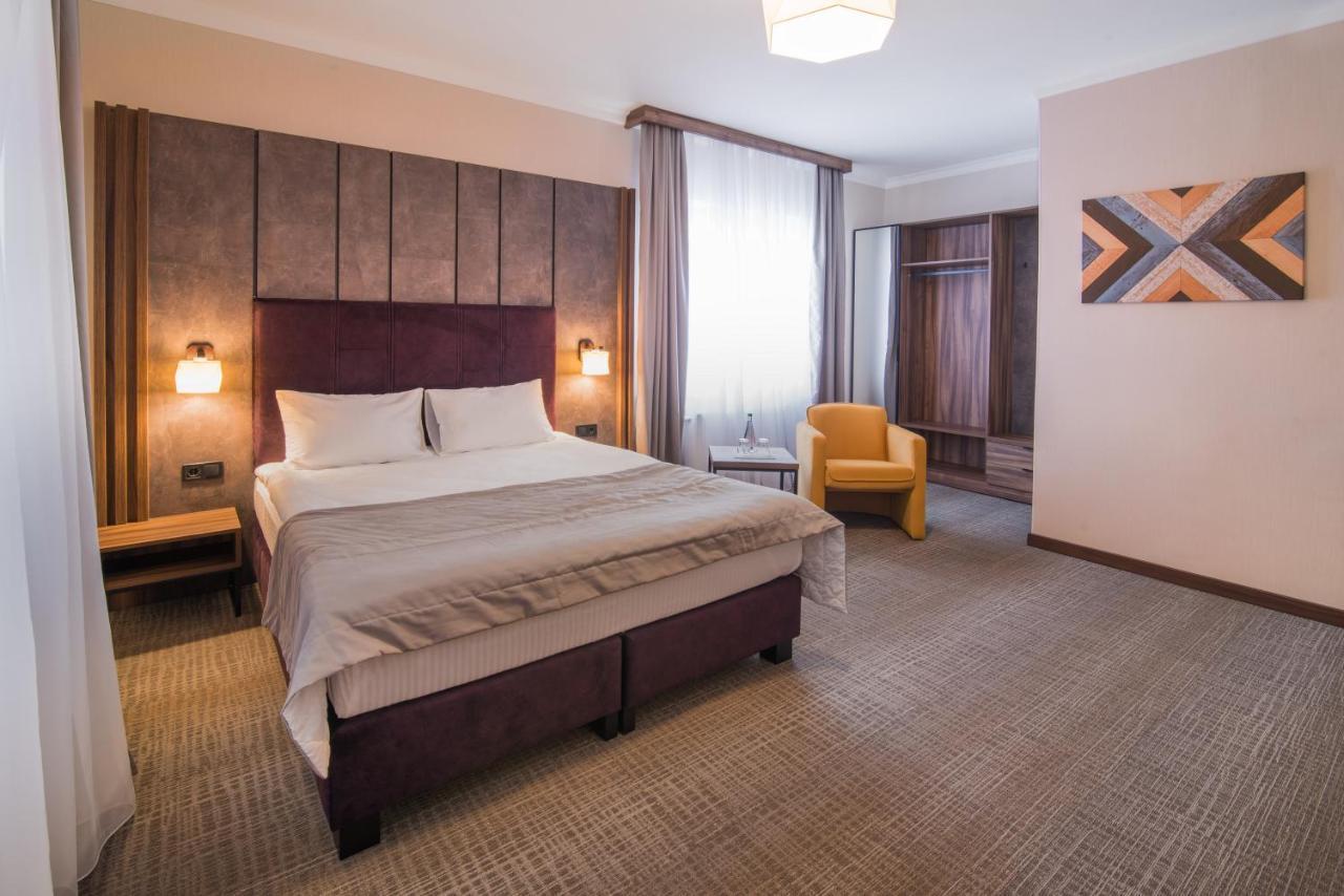 Hotel Байків à Baykovtsy Extérieur photo