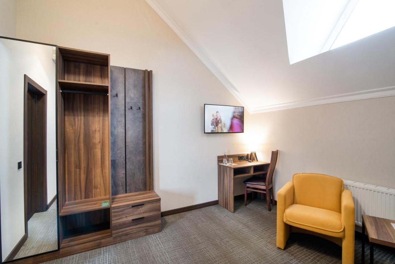 Hotel Байків à Baykovtsy Extérieur photo