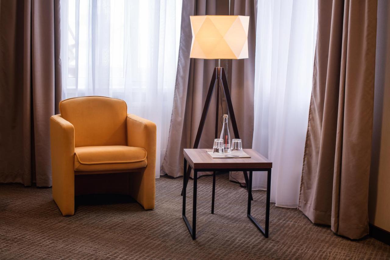 Hotel Байків à Baykovtsy Extérieur photo