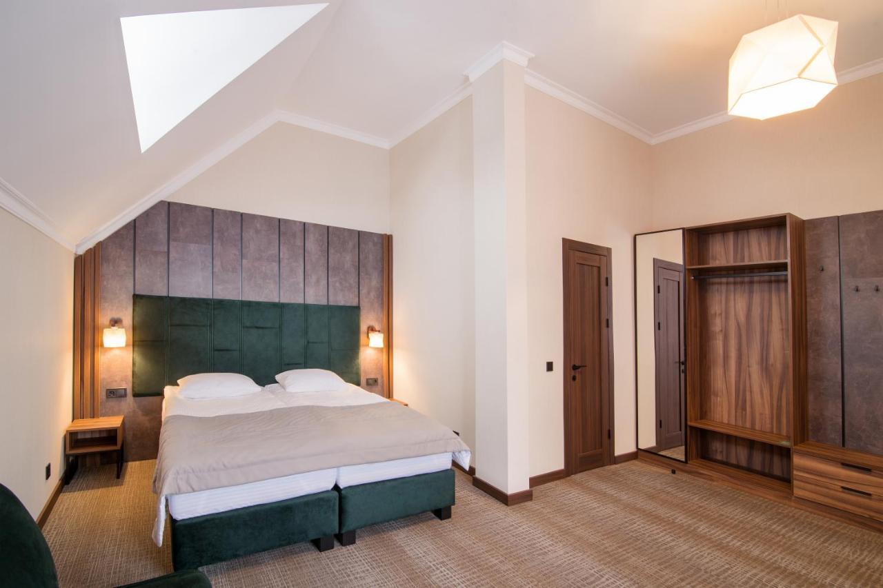Hotel Байків à Baykovtsy Extérieur photo