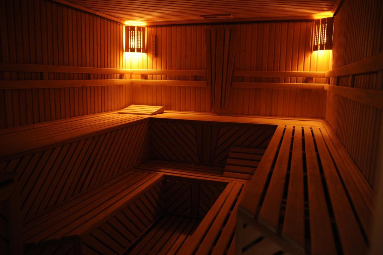 Hotel Байків à Baykovtsy Extérieur photo