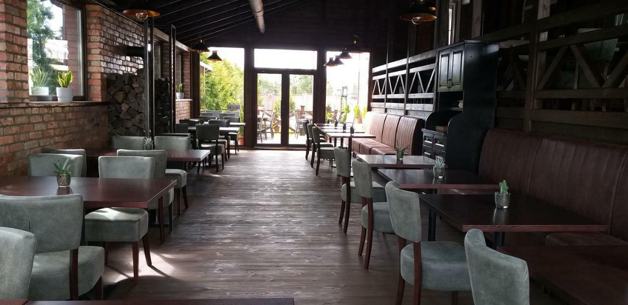 Hotel Байків à Baykovtsy Extérieur photo